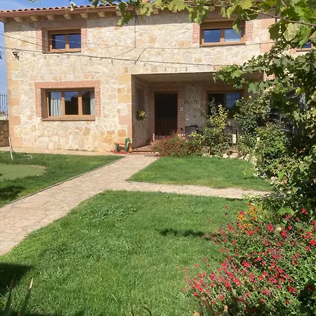 Casa rural El Mirador De La Sierra Y Casa Rosmari Uruenas